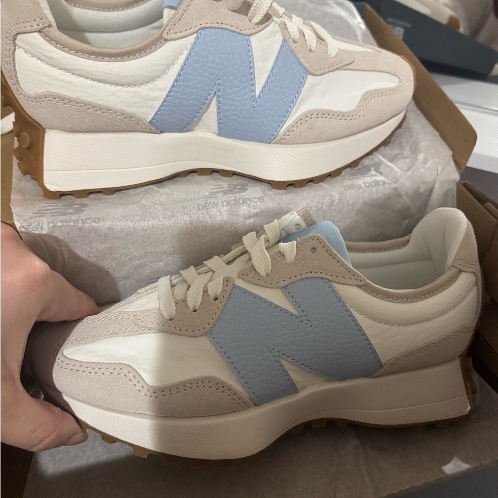 New Balance Women's Sneakers - Cream, Blue, and White